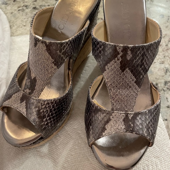 Jimmy Choo T-strap neutral python 35.5 in near perfect condition - Picture 5 of 9